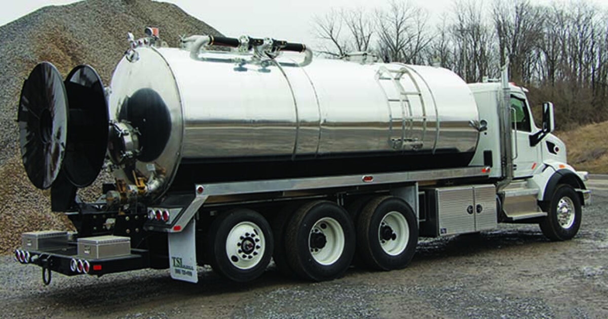 vacuum-trailers-tanks-pik-rite-5-300-gallon-aluminum-tank-pumper